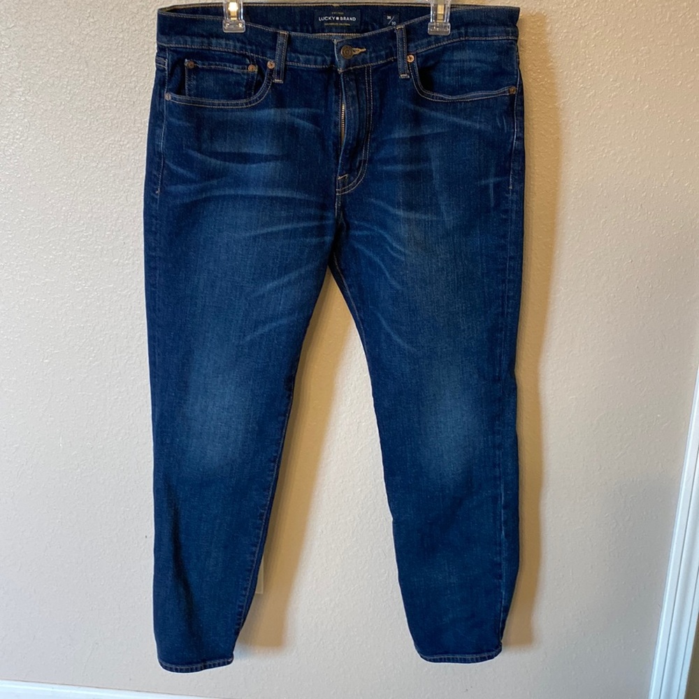 Lucky Brand jeans. sz 36 x 30
